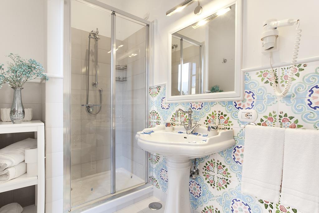 La Casa Dell'Orologio - Main Square Hotel Sorrento Room photo